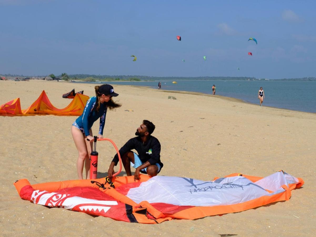 Red Coral Kitesurfing Resort Kalpitiya Extérieur photo