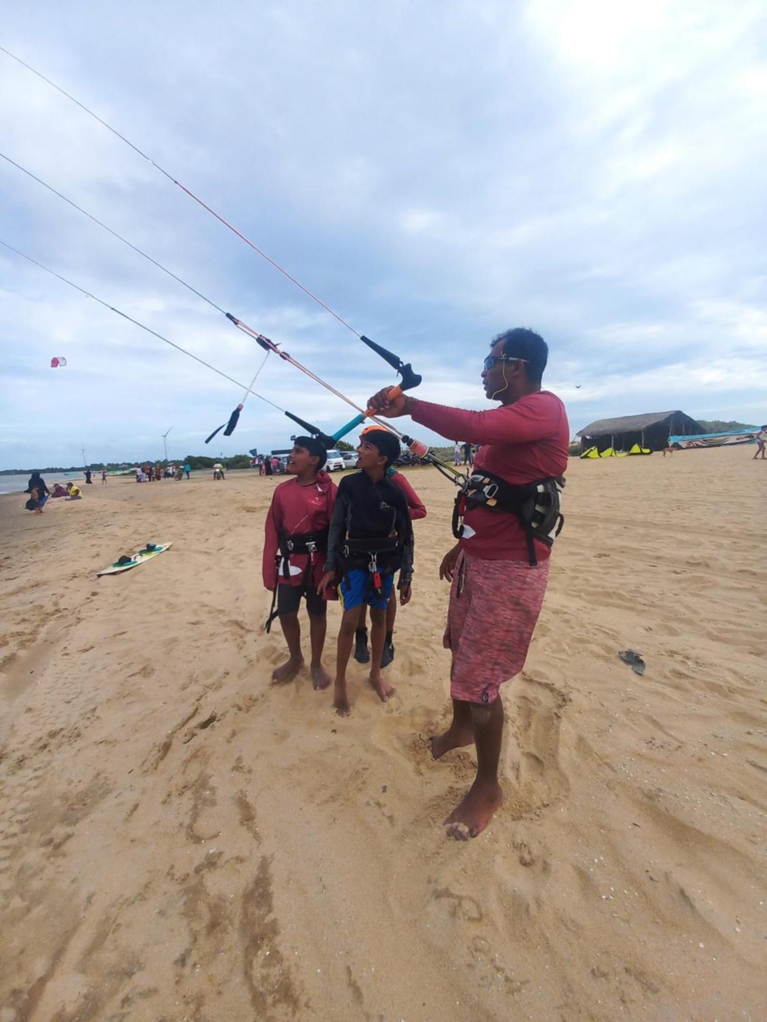 Red Coral Kitesurfing Resort Kalpitiya Extérieur photo