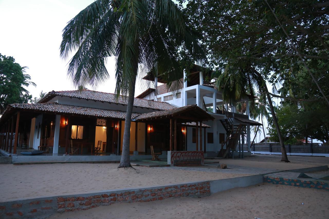 Red Coral Kitesurfing Resort Kalpitiya Extérieur photo